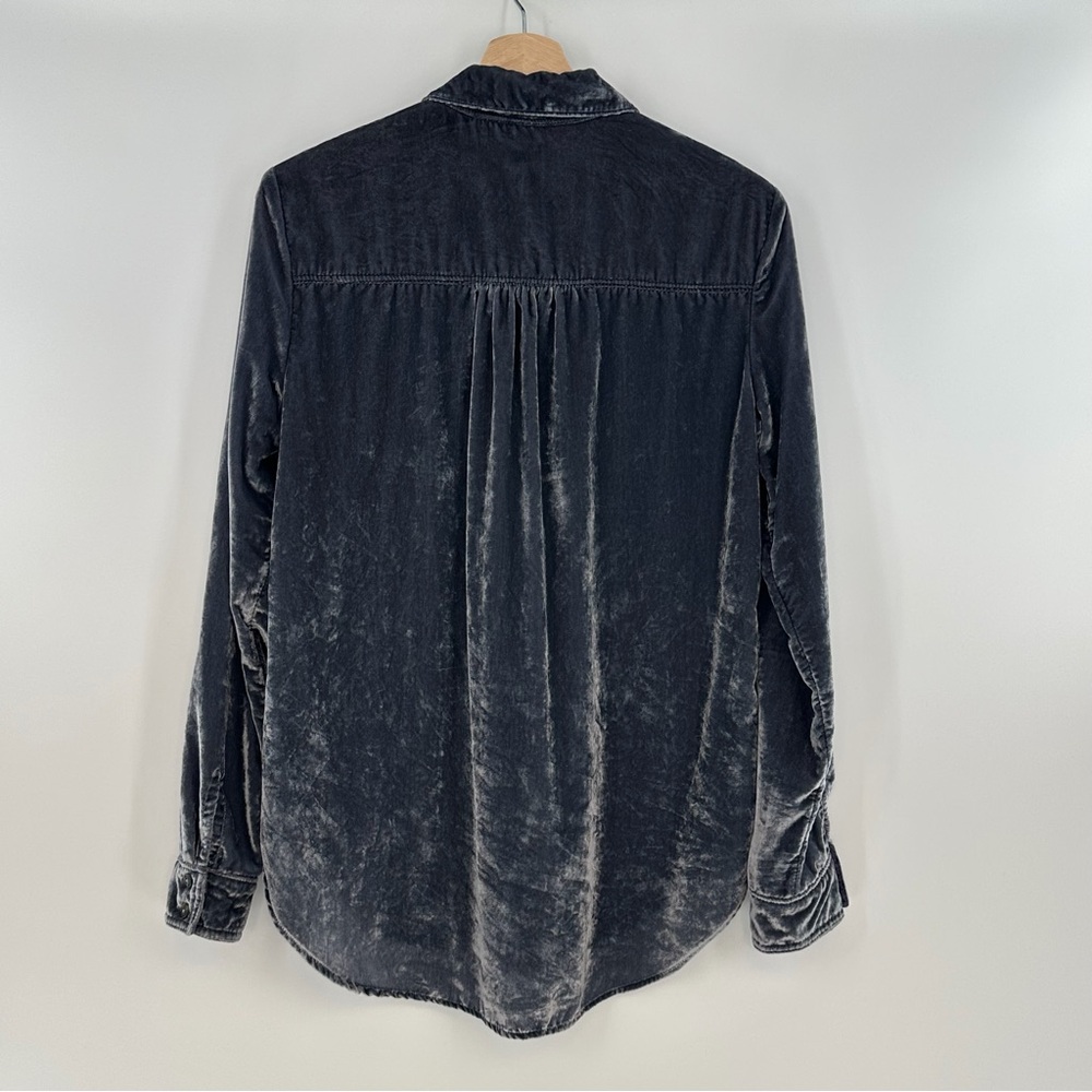 Anthropologie Pilcro Relaxed Velvet Button Down Dark Gray Silver Size Small - Picture 2 of 11